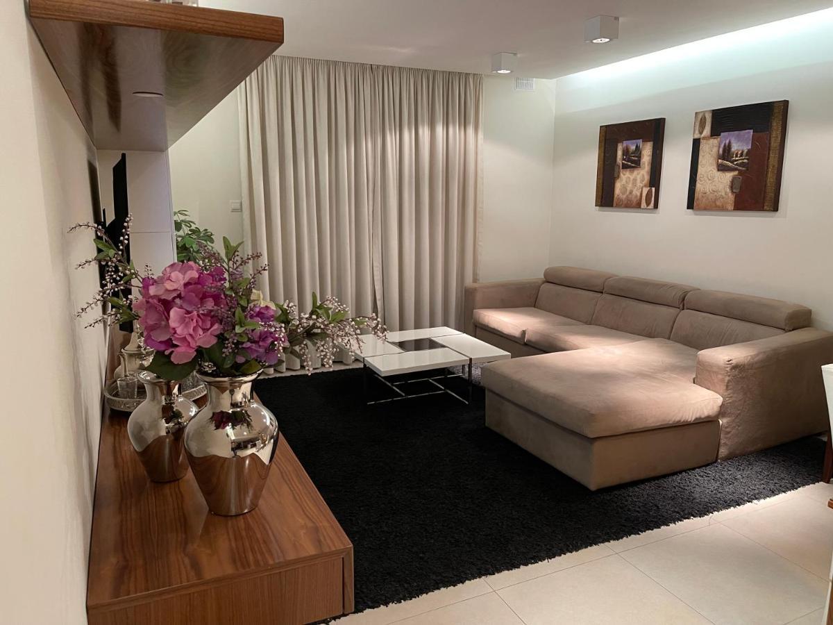 Deluxe Apartment With Pool In The Heart Of St Pauls Bay St. Paul's Bay Bagian luar foto