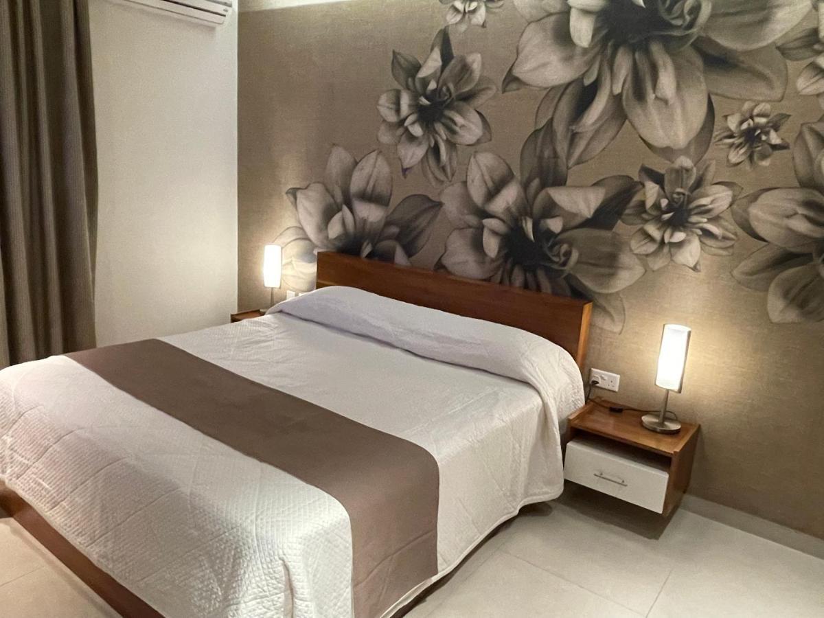 Deluxe Apartment With Pool In The Heart Of St Pauls Bay St. Paul's Bay Bagian luar foto