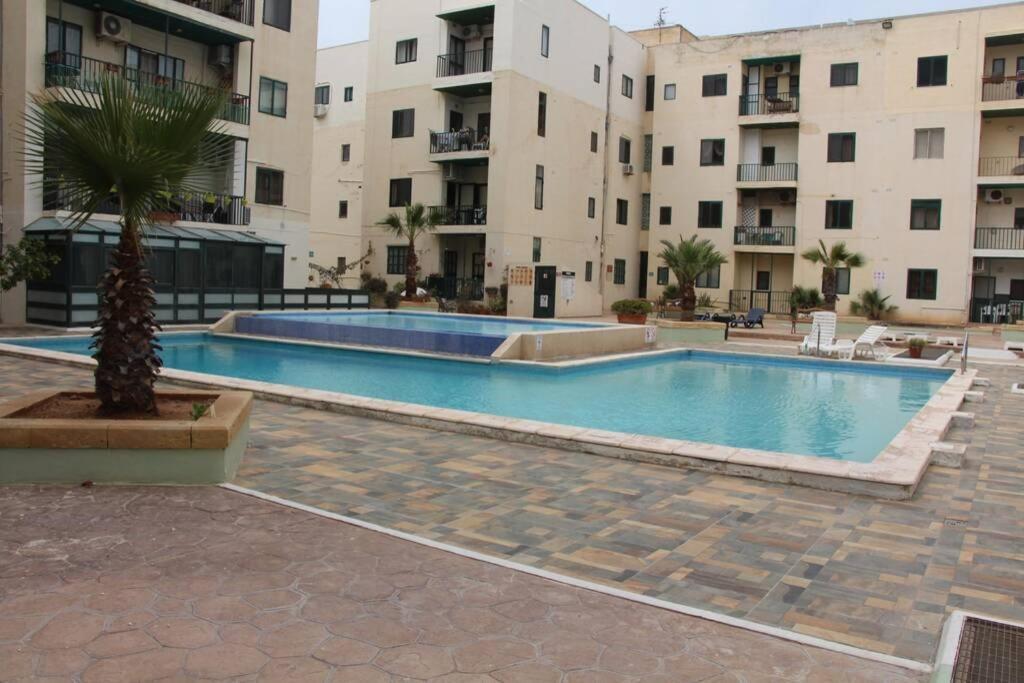 Deluxe Apartment With Pool In The Heart Of St Pauls Bay St. Paul's Bay Bagian luar foto